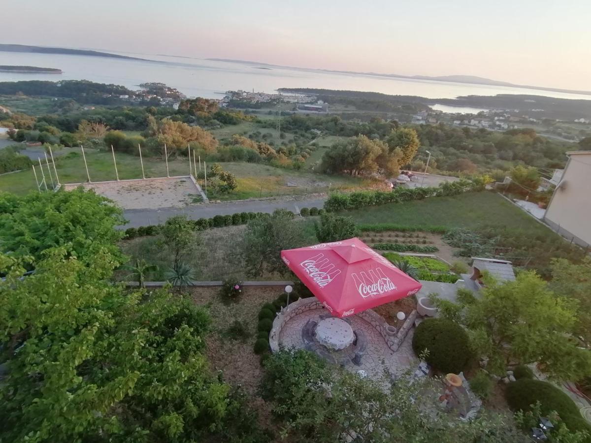 Apartmani Andelo I Ruzica Mundanije Extérieur photo