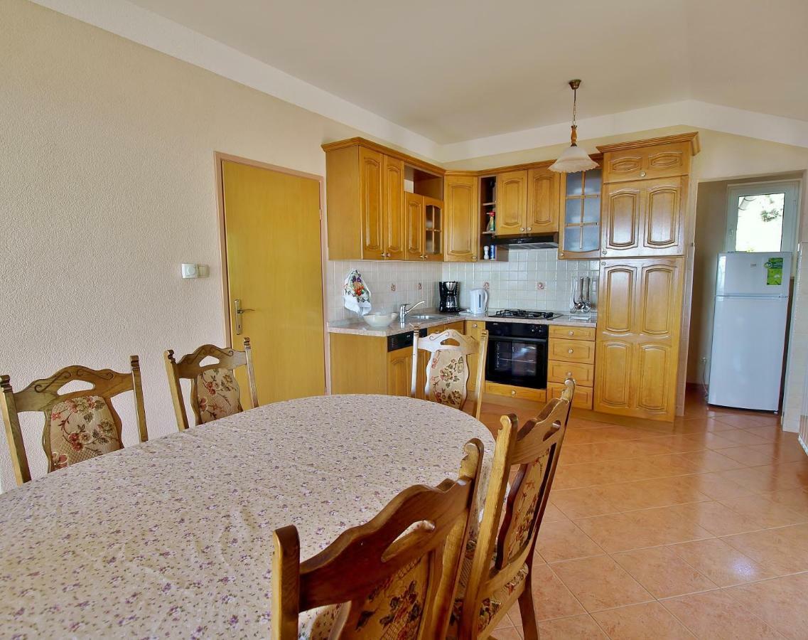 Apartmani Andelo I Ruzica Mundanije Extérieur photo