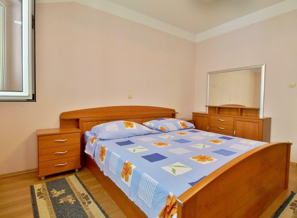 Apartmani Andelo I Ruzica Mundanije Extérieur photo