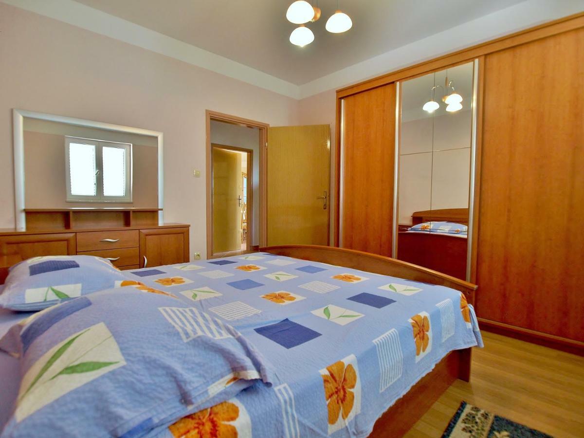Apartmani Andelo I Ruzica Mundanije Extérieur photo