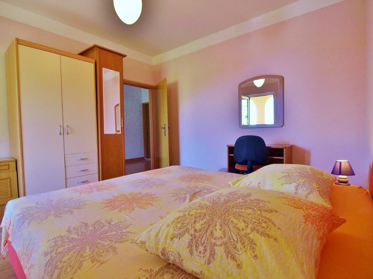 Apartmani Andelo I Ruzica Mundanije Extérieur photo