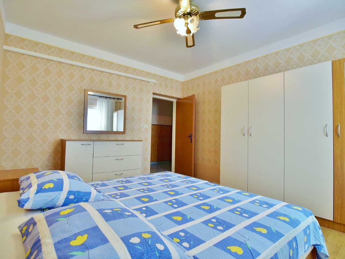 Apartmani Andelo I Ruzica Mundanije Extérieur photo