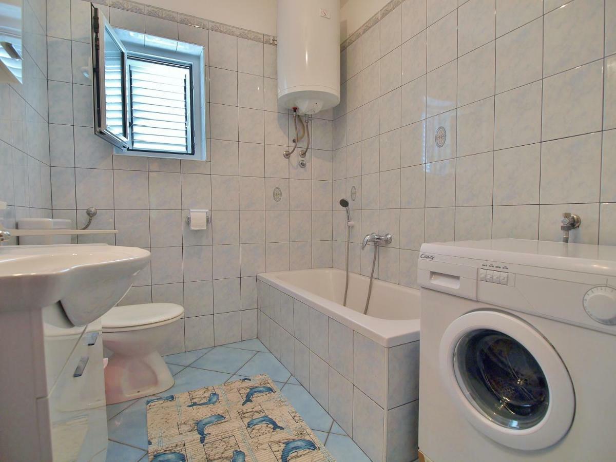 Apartmani Andelo I Ruzica Mundanije Extérieur photo